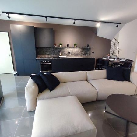 Apartment Hana Zambratija  Bagian luar foto